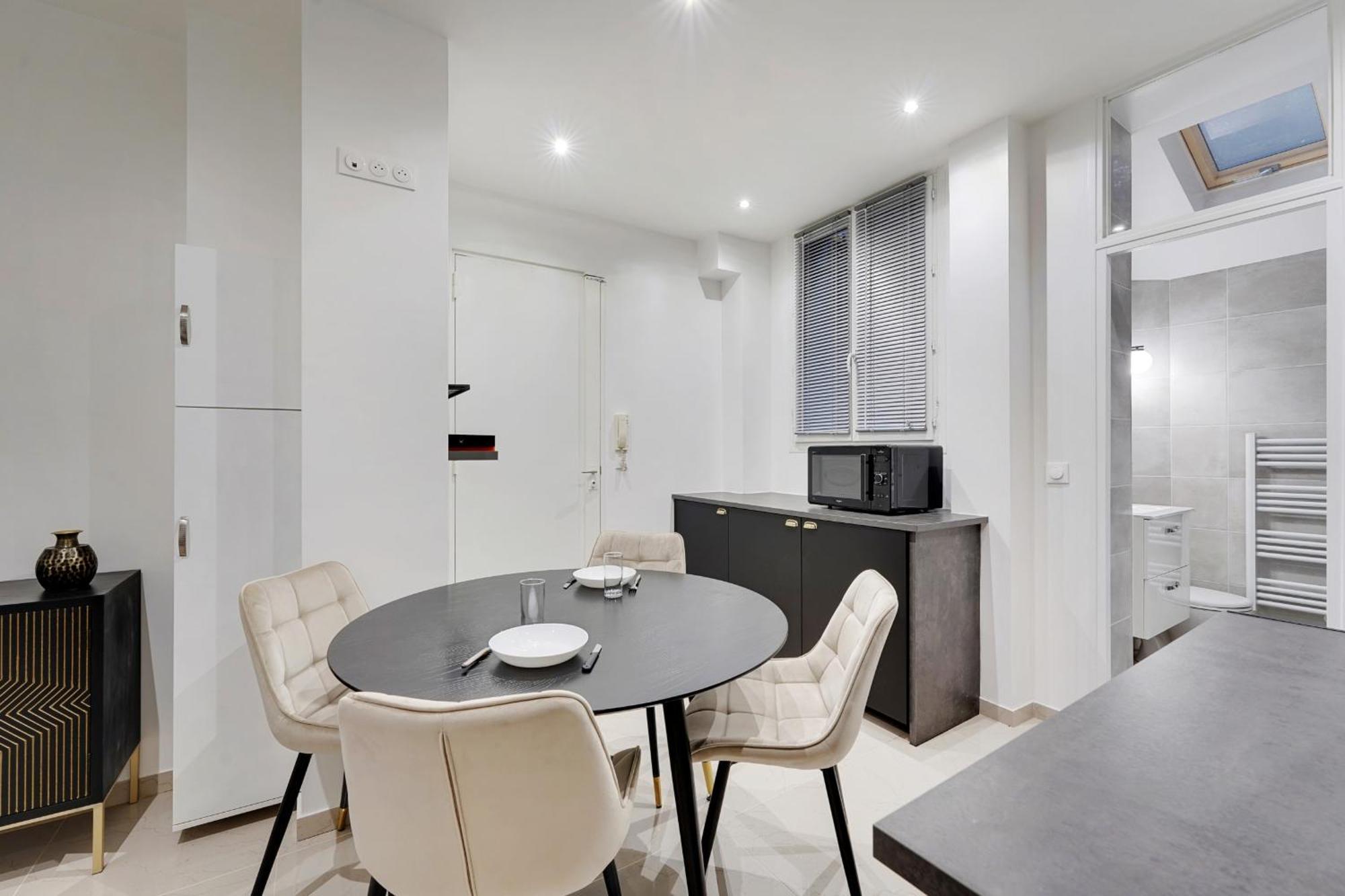 Comfortable Apartment Marx Dormoy Париж Екстериор снимка