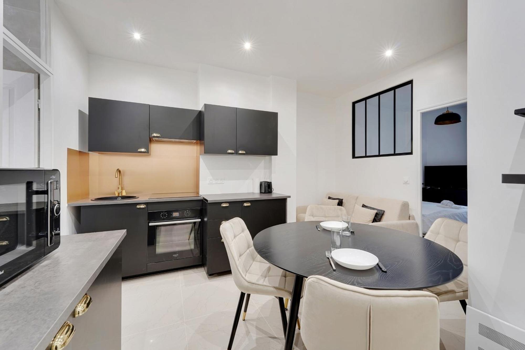 Comfortable Apartment Marx Dormoy Париж Екстериор снимка